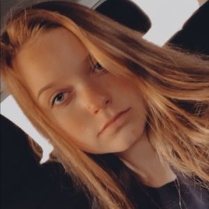 Meet your Posher, Rayna